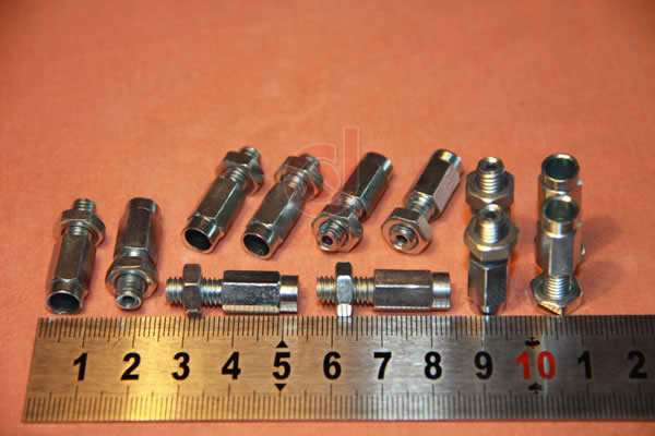 6-30螺杆 油门线